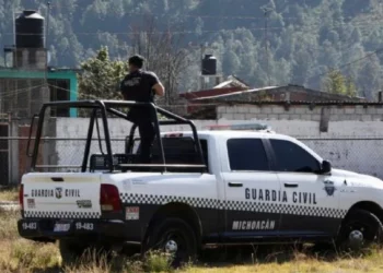 Explota mina terrestre en Michoacán y deja cuatro policías heridos