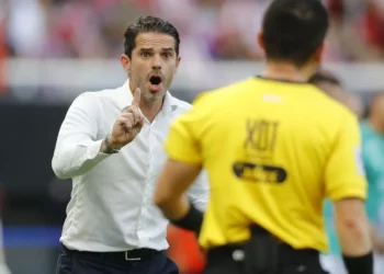 ¡Termina la novela! El técnico argentino Fernando Gago se va de las Chivas para dirigir a Boca Juniors