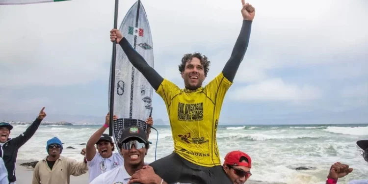 ¡Campeón continental! El surfista mexicano Sebastián Williams conquista los Juegos Panamericanos en Perú