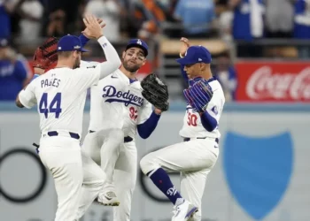 Dodgers propina paliza de 9-0 a los Mets en el primer juego de la Serie de Campeonato de la Liga Nacional