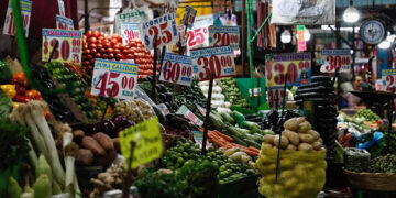 Sheinbaum busca acuerdo con empresarios ante el repunte de la inflación