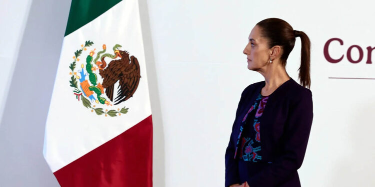 Lamenta Sheinbaum que aún no haya “respuesta formal” de España a la polémica sobre el rey