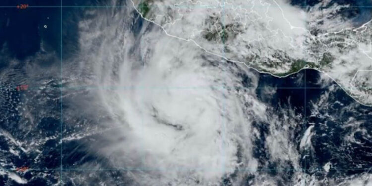 Se forma tormenta tropical Kristy frente a costas mexicanas: ¿qué estados están en riesgo?