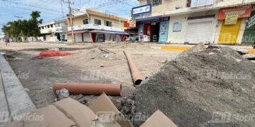 Locatarios de la Av. Insurgentes en Mazatlán reportan bajas en ventas de hasta un 80%