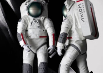 Prada diseñó los trajes que los astronautas de la NASA usarán en la próxima misión a la luna