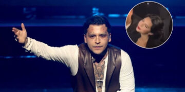 Abuchean a Christian Nodal y Ángela Aguilar en pleno concierto, les recuerdan a Belinda