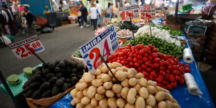 Inflación repunta y llega a 4.69% en primera quincena de octubre