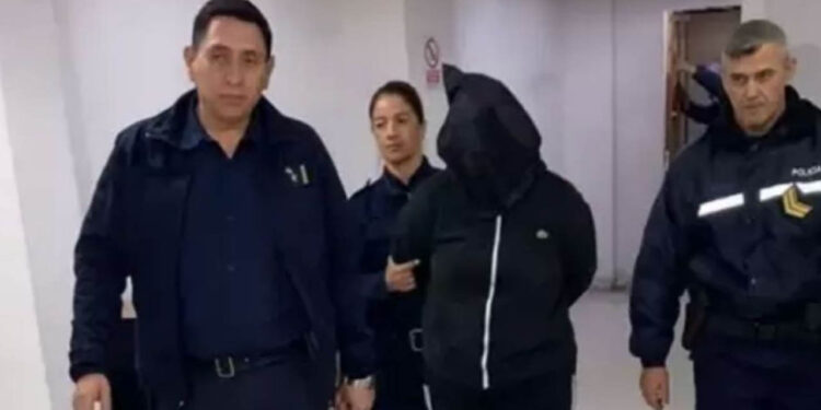 Mamá de la policía que mató a sus hijos hace una perturbadora confesión: “Hay algo más”