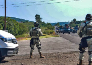 Día 44 de violencia en Sinaloa; bloqueos, secuestros y ataques armados en Culiacán y Mazatlán
