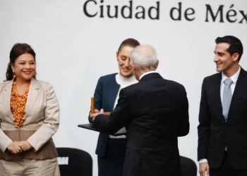 Rommel Pacheco asegura que “ya no habrá conflictos”, pero pide a deportistas renunciar a pagos