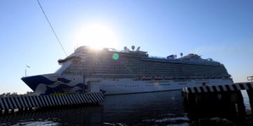 Cruceros piden reunión con Sheinbaum por cobro de impuesto de 860 pesos por pasajero