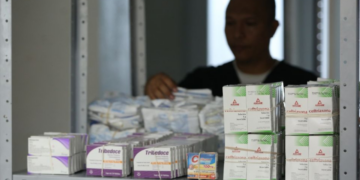 Eduardo Clark: no habrá intermediarios en el nuevo modelo para la compra de medicamentos en México