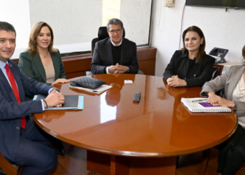¿Se retractan? Morena aplaza discusión de la extinción de organismos autónomos en la Cámara de Diputados