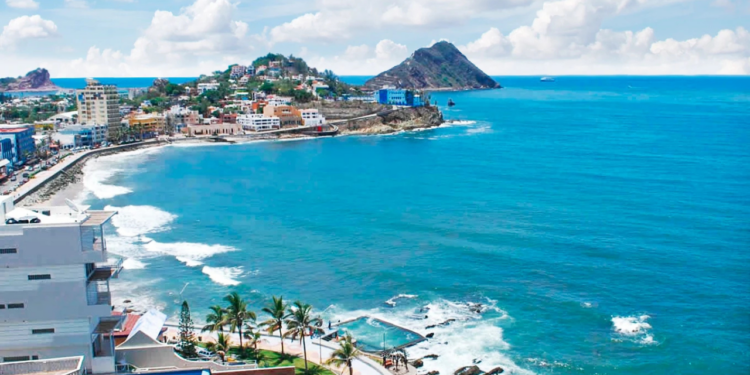 Jueves mayormente soleado; La temperatura continúa registrando un descenso en Mazatlán