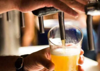 Estudio revela la preocupante cifra de mexicanos que sufren adicción al alcohol