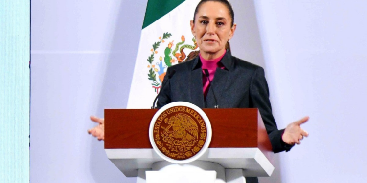 Sheinbaum propone recorte a autónomos para subir salario a militares y a la cultura