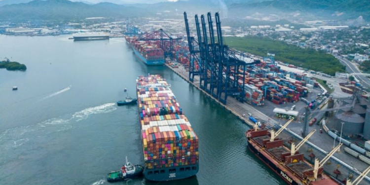 Sheinbaum da banderazo de salida en nuevo puerto de Manzanillo; inversión será de 63 mmdp