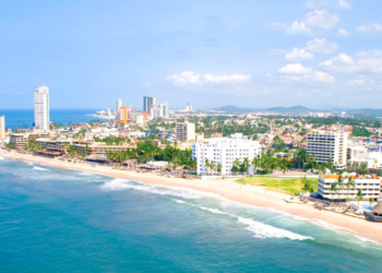 Inicia la semana con cielo soleado y la temperatura continúa registrando descenso en Mazatlán