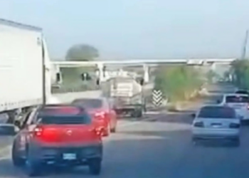 Balacera paraliza el tráfico en carretera de Culiacán, Sinaloa