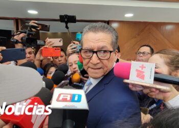 Entrega Feliciano Castro Tercer Informe de Gobierno de Rubén Rocha Moya al Congreso de Sinaloa