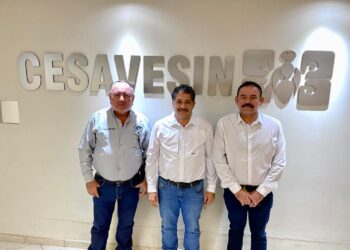 Julián Lugo Esparza asume la dirigencia del CESAVESIN, en relevo de Abraham Bello Esquivel