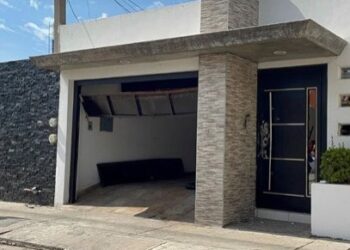 Grupo armado “revienta” dos casas en el fraccionamiento Misiones en Mazatlán