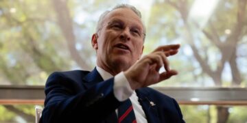 Coparmex llama a empleadores a subir salarios para garantizar una “vida digna”