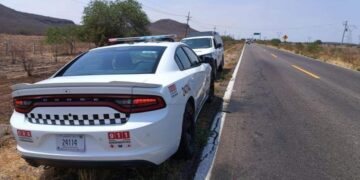 Sujetos armados despojan dos vehículos en la Maxipista Culiacán – Mazatlán a la altura de Elota