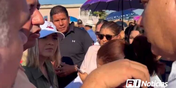 Vecinos del fraccionamiento CVIVE piden resultados a Estrella Palacios