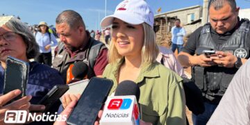 Estrella Palacios promete gestionar apoyos a desplazados del fraccionamiento CVIVE