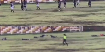 Rayo mata a futbolista en Perú en pleno partido y deja al menos cuatro heridos (Video)