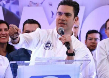 Sheinbaum acusa al nuevo dirigente del PAN, Jorge Romero, de ser el jefe del Cártel Inmobiliario en CDMX