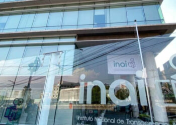 Falso, que con reforma de simplificación orgánica esté en riesgo la transparencia, dice Morena