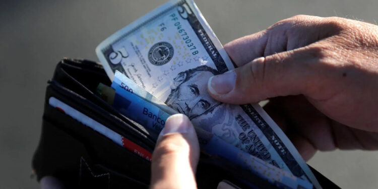 Sheinbaum “espera que no haya afectaciones” a remesas ante deportaciones anunciadas por Trump