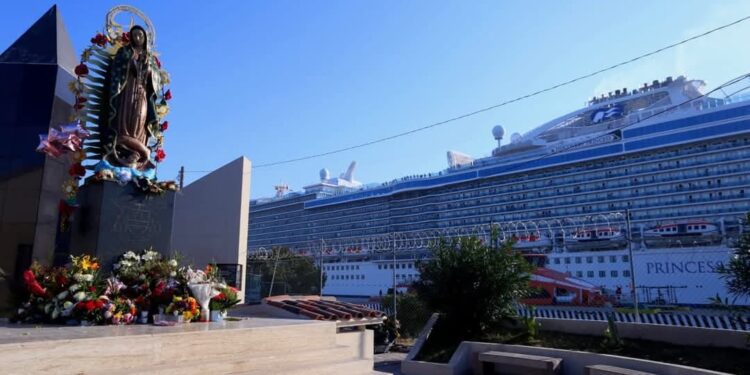 Mazatlán recibe el primer crucero de diciembre