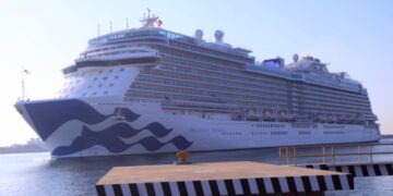 Mazatlán recibe a dos cruceros con más de 10 mil visitantes a bordo