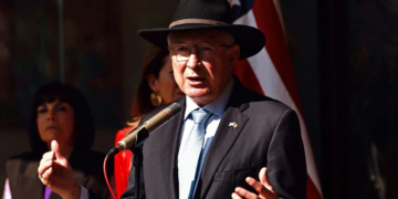 Colaboración EE.UU.-México “desmantela” al Cártel de Sinaloa, afirma Ken Salazar