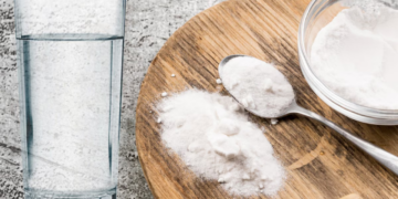 Cuáles son los riesgos y beneficios de beber agua con bicarbonato de sodio