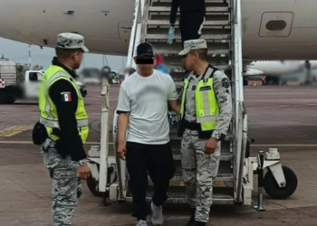 Vinculan a proceso a Mario ‘N’, sujeto que intentó desviar un vuelo de Volaris