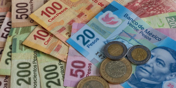 Peso avanza ante un debilitamiento global del dólar