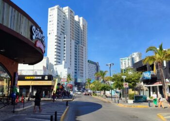 Mazatlán registra una afluencia turística moderada al inicio del fin de semana