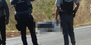 Dejan hielera con restos humanos en la Carretera México 15 a la altura de Elota