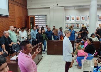 “Queremos soluciones, no simulaciones”: piden desplazados a alcaldesa de Mazatlán