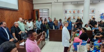 “Queremos soluciones, no simulaciones”: piden desplazados a alcaldesa de Mazatlán