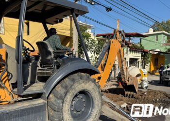 A casi 50 días de gobierno, Estrella Palacios anuncia más de 800 baches “tapados”; la meta son mil en 100 días