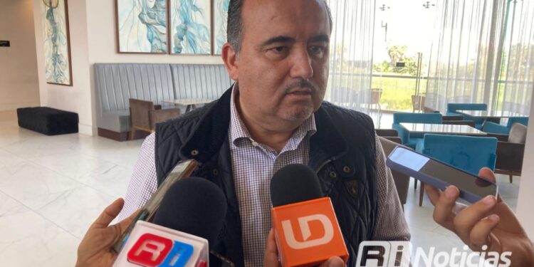 “No está fácil la situación económica en Mazatlán, pero la autoridad municipal no ha entendido el tema”: Memo Romero