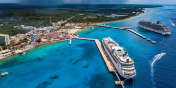 Posponen impuesto a cruceros en México