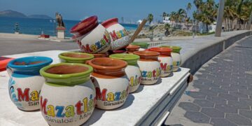 Ventas de Vendedores de Playa de Mazatlán quedan bajas a inicios de este año
