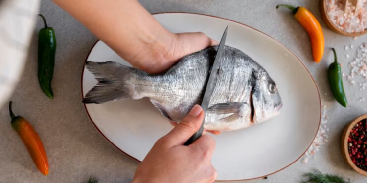 El pescado que supera en proteínas al salmón; es buena fuente de Omega-3
