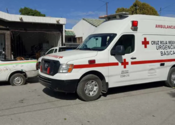 Joven de 20 años posaba con arma y se dispara por accidente en Torreón